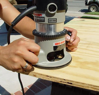 Какой фрезер по дереву выбрать